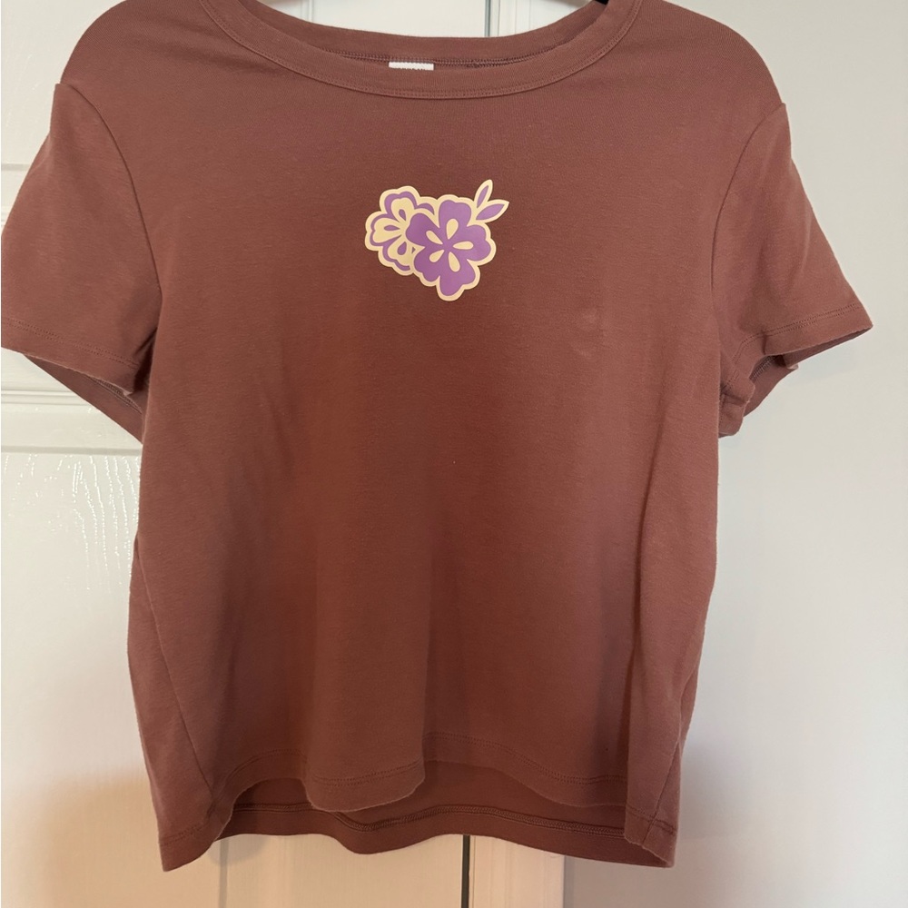 Aritzia Sunday Best Flower Baby Tee